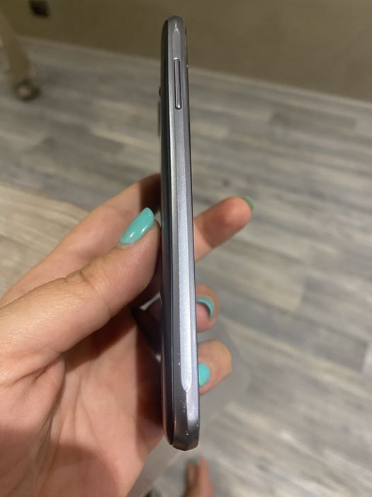 Samsung j3 -перфектен