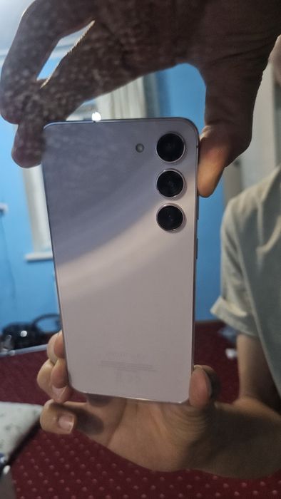 Продам Samsung S23 Plus