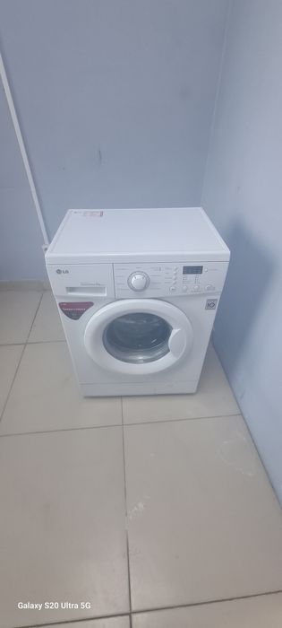 Продам срочно стиральную машину в отличном состоянии