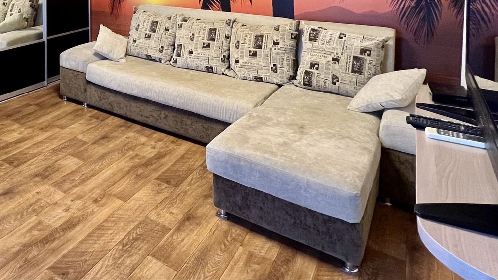 Диван в отличном состоянии