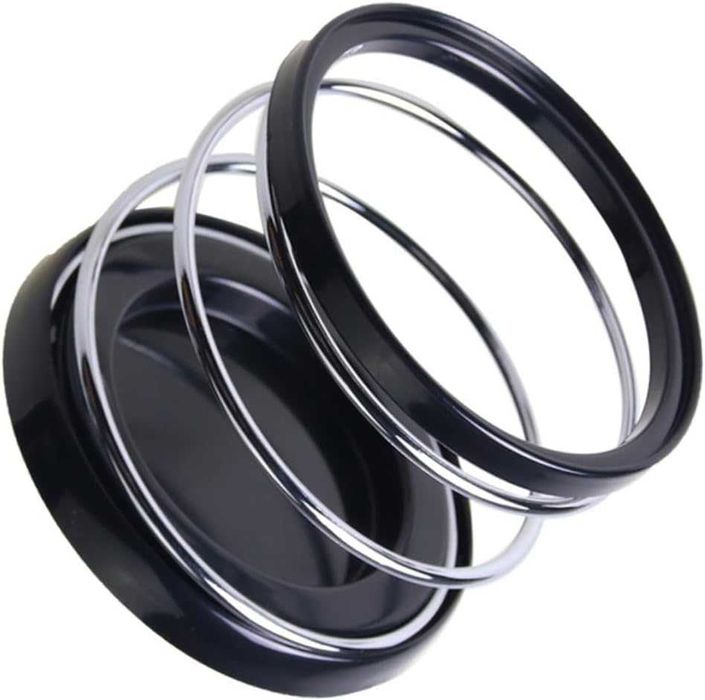 Универсална поставка за чаша за кола, тип спирала - 4 цвята.