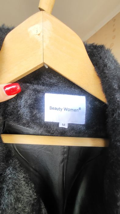 Чисто ново палто размер М