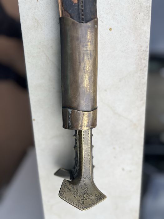 Автентичен ятаган