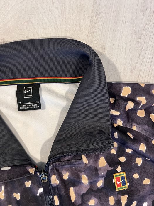 НОВО Calvin klein ветровка guess Nike  суичър jordan adidas tommy