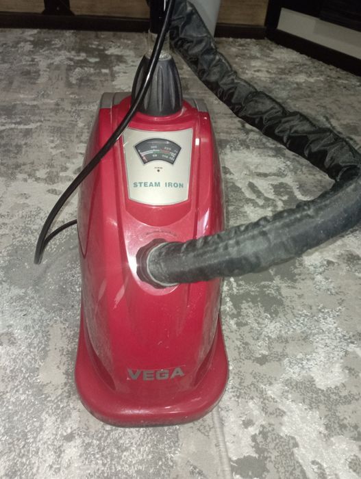 Парогенератор. Отпариватель для одежды.