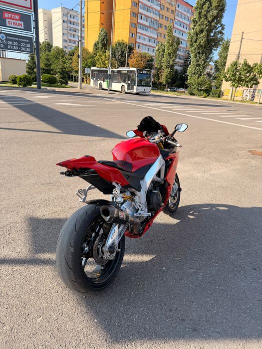 Aprilia RSV4 APRC