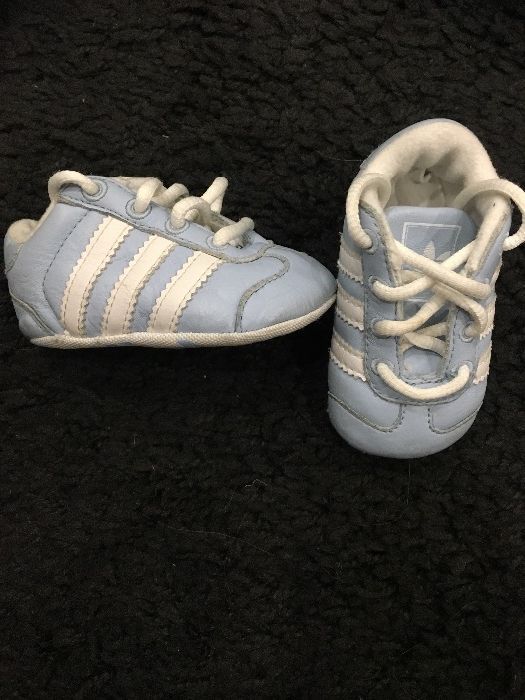 Nike Adidas буйки