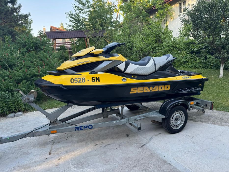 Vand, schimb,Jet ski bombardier gtx 255 is cu peridoc.Im