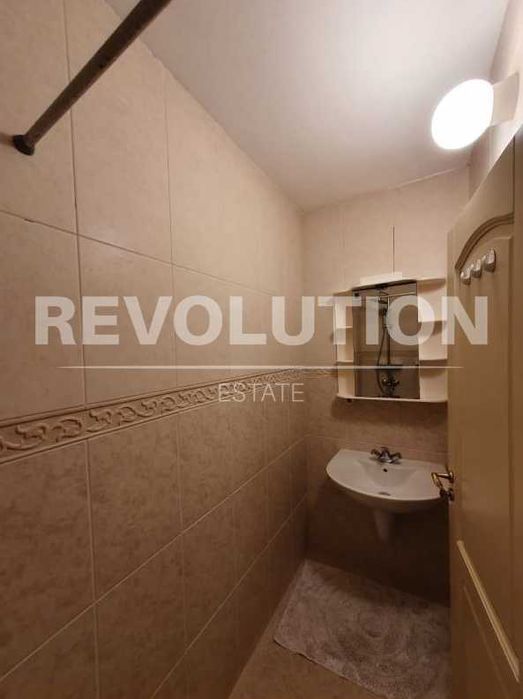 Дава се под наем Двустаен апартамент в Варна, Левски - 68 кв.м за 348.84 € - Снимка #5