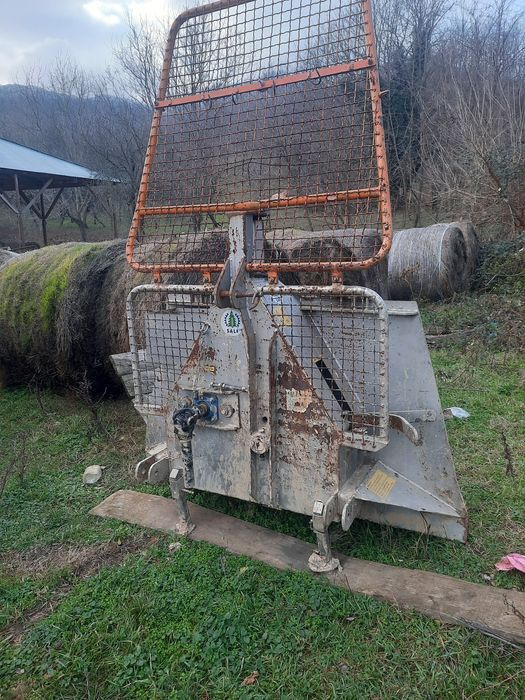 Troliu forestier 8 tone pentru tractor