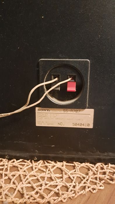 Ocazie! Vand boxa Sony 150w+statie amplificare 200 w