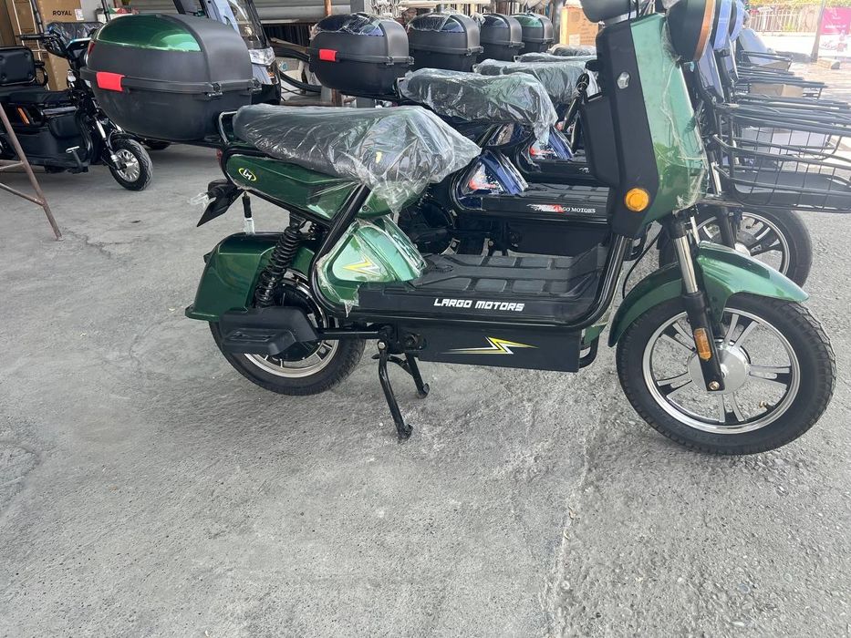 Skuter   Largo motors