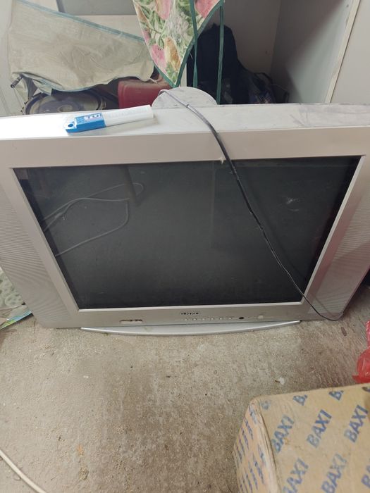 Телевизор цветной