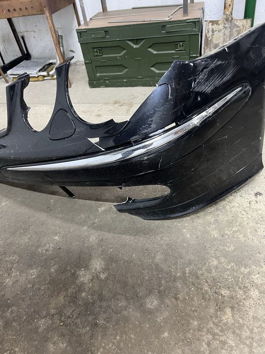 Продам бамбер и левое крыло от мерседеса