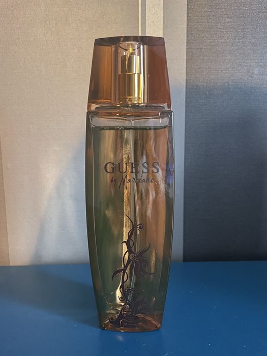 Парфюмна вода Guess by Marciano