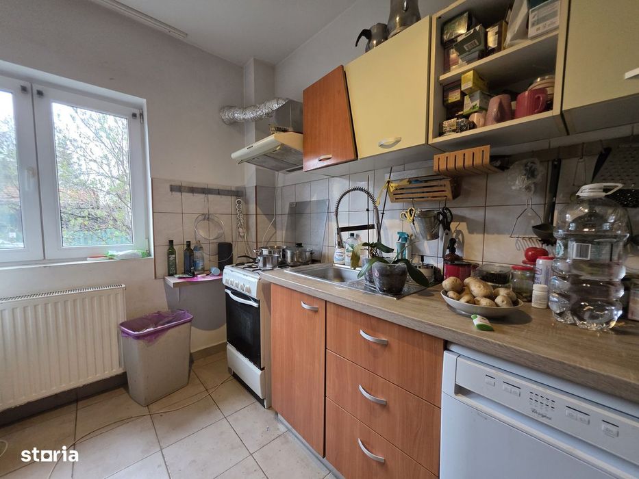 Casa 5 camere complex rezidential in Pipera!!