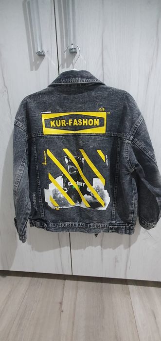 Джинсовая куртка