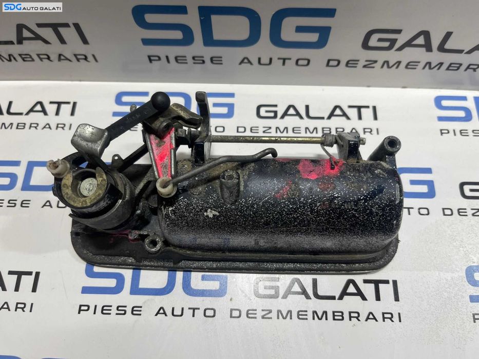 Maner Clapeta Actionare Deschidere cu Butuc Hayon Haion Capota Portbagaj Volkswagen Golf 4 Hatchback 1998 - 2006 Cod 1J6827565A [B3418]