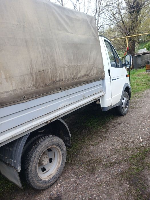 Продам газель  2002год