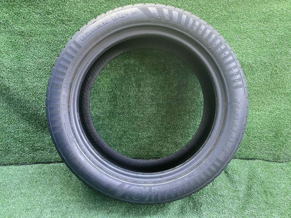 Set 2 anvelope vara Noi Neutilizate 225 50 R18 99W Radar Dimax R8+ RFT Dot 4123 -7,5mm
