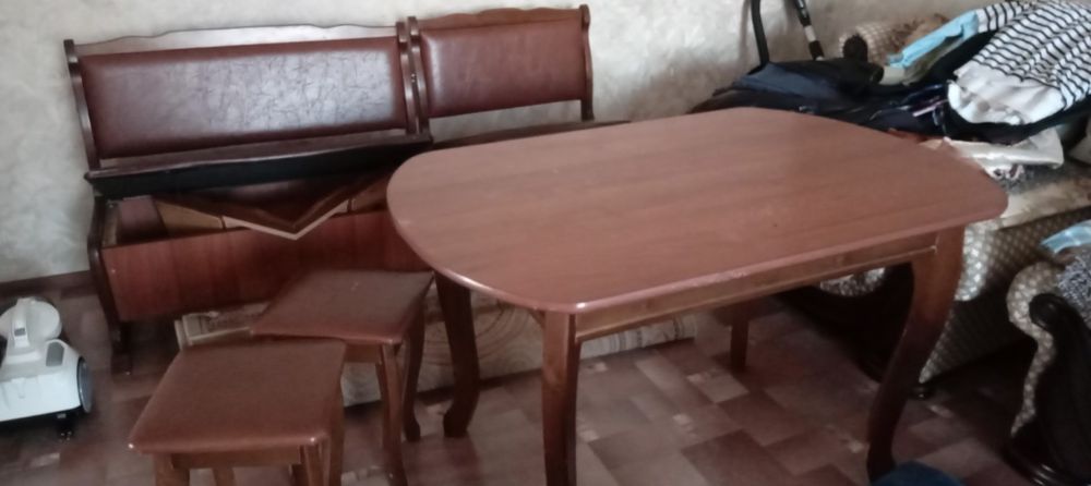 Продам кухонный уголок