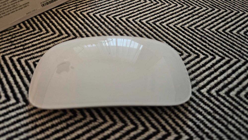 Apple Magic Mouse 3 impecabil