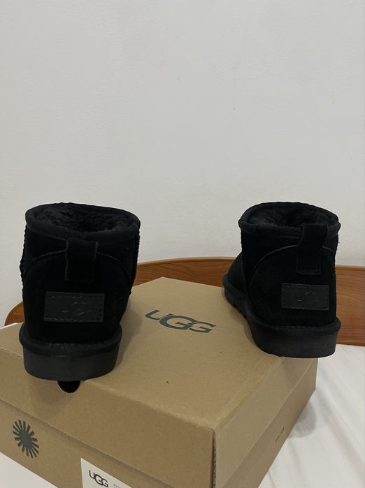 Botine Ugg Classic Ultra Mini