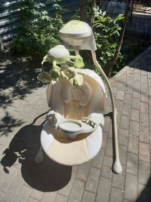 Стульчик для кормления шезлонг