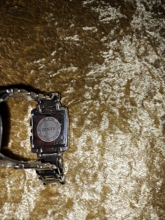 Колекция часовници Seiko, Rado, Zenith – всичко накуп
