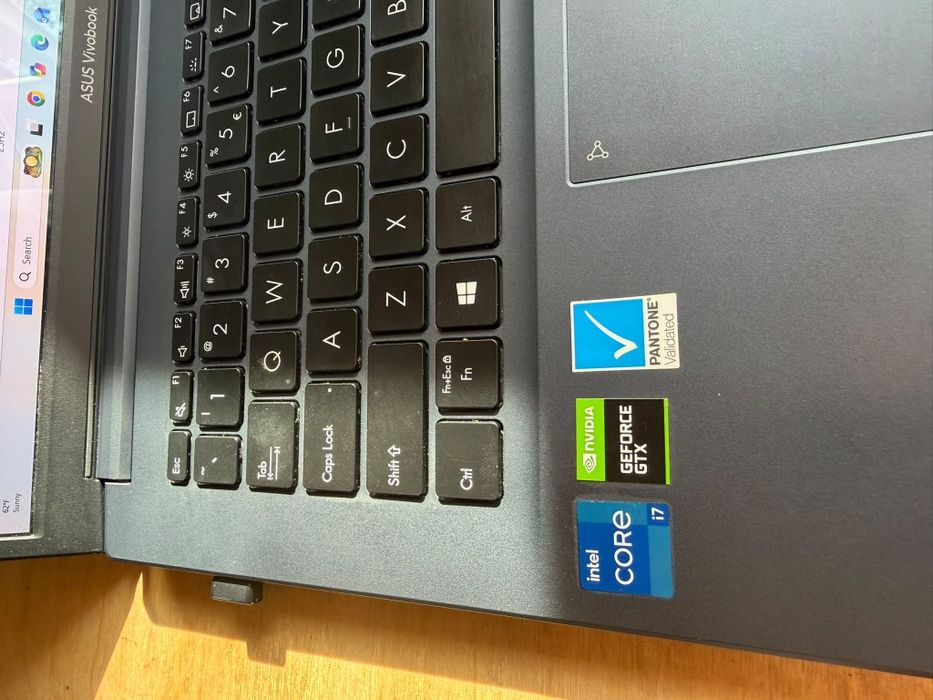 Laptop ASUS Vivobook