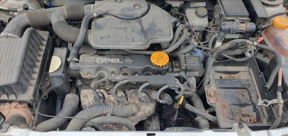 Opel Meriva 1.4i 16V и Opel Astra G 1.6 75кс