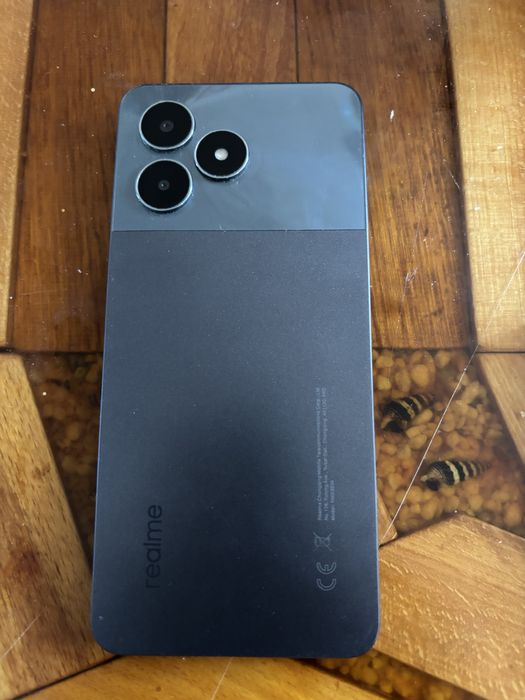 Продам realme note 50