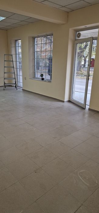 Дава се под наем Магазин в Варна, Лятно кино Тракия - 40 кв.м за 306 € - Снимка #2