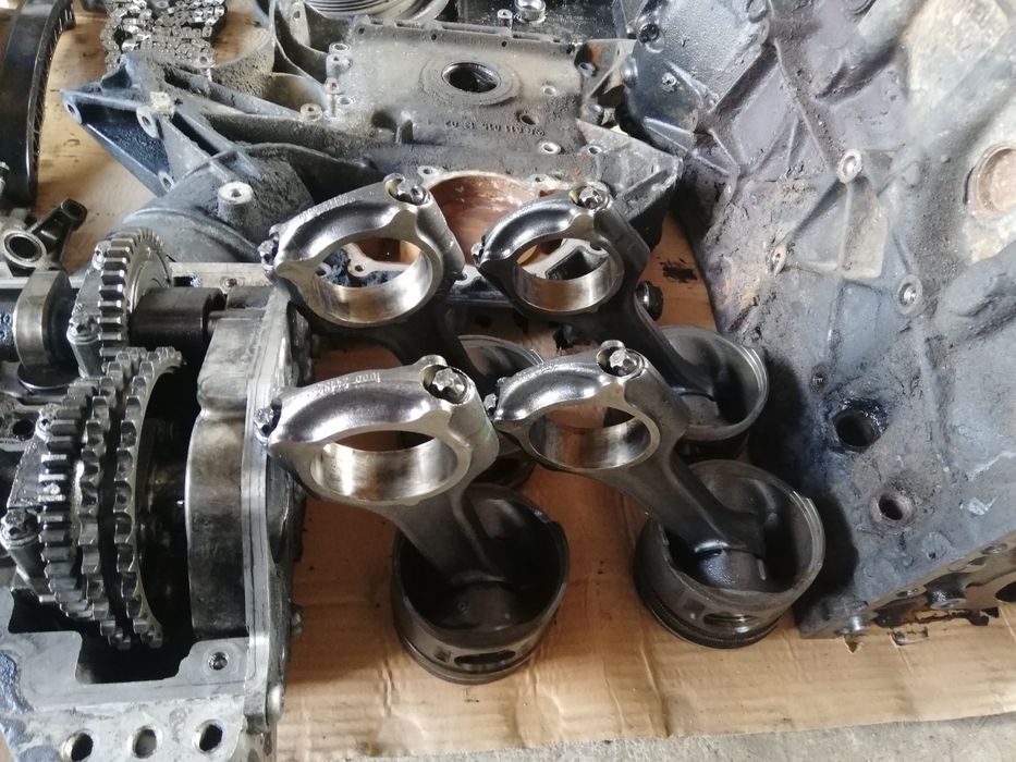 Vibrochen arbore cotit cu cuzineți mercedes sprinter 2.2 CDI euro 3