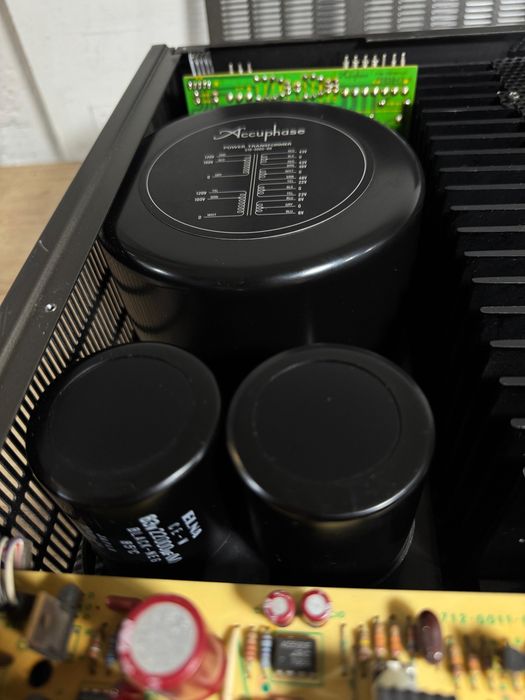 Vand amplificator Accuphase E-301 si tuner Accuphase T-103