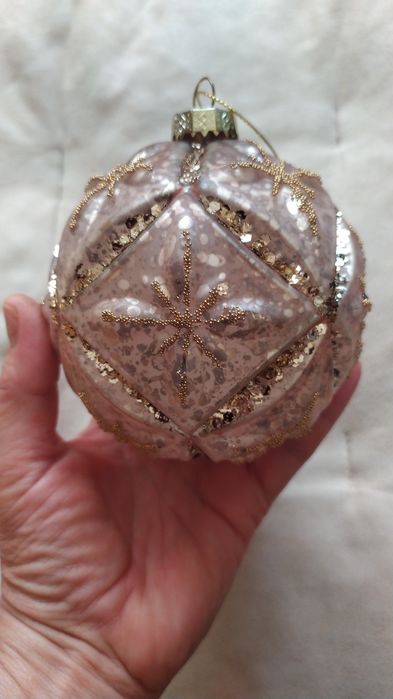 Ёлочные игрушки из стекла