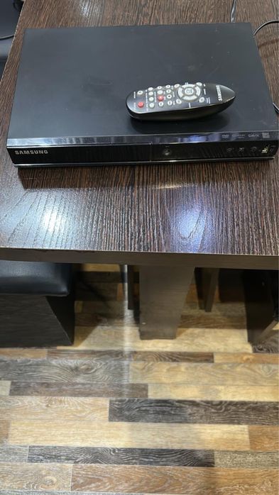 Продам дивиди плеер