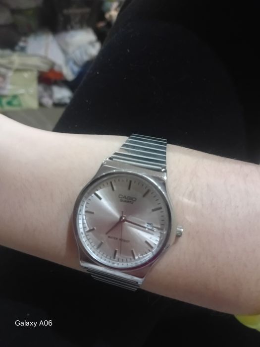 Часы Casio quarts