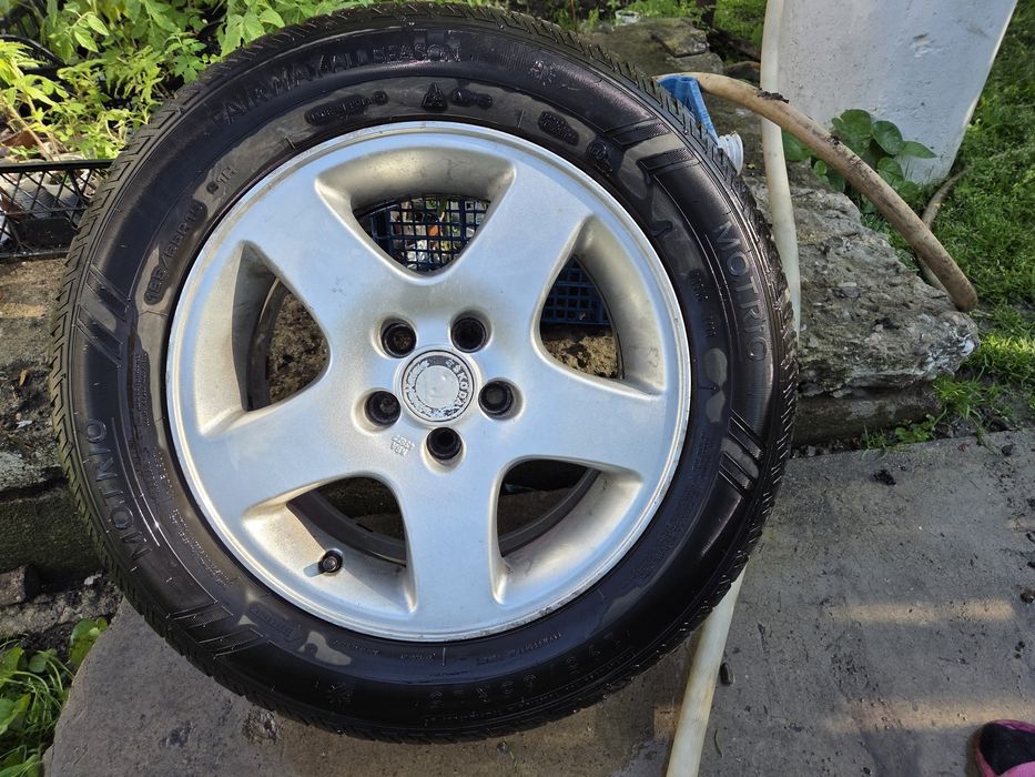 Vând 2 cauciucuri all season Dot 2024