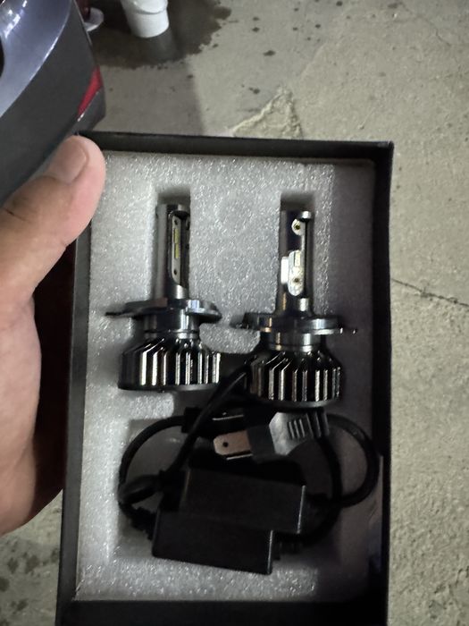 LED фара H4 с кулером
