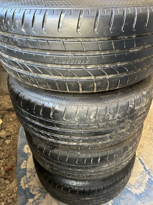 Продам комплект диски с резиной лето.