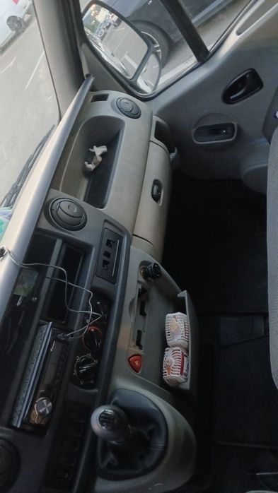 Vând Renault Master 2.5 dci 100