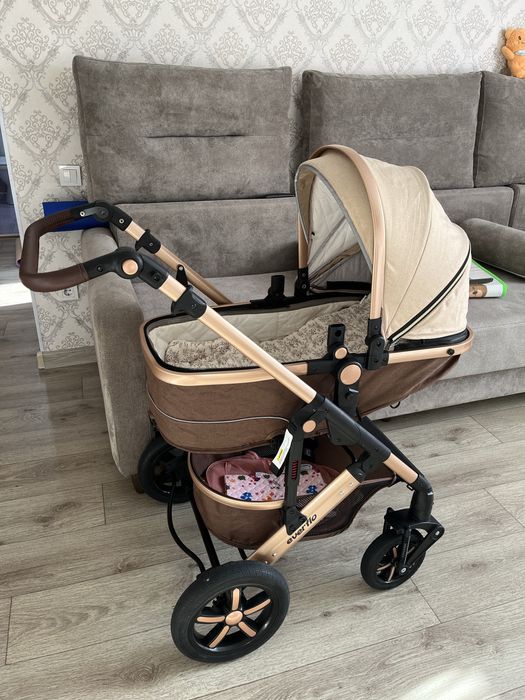 Прогулочная коляска