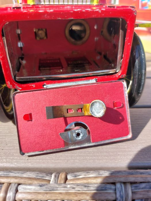 Jucarie veche chinezeasca din tabla