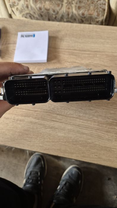 Компютър Двигател за VW Т5 2.0 TDI 140Кс