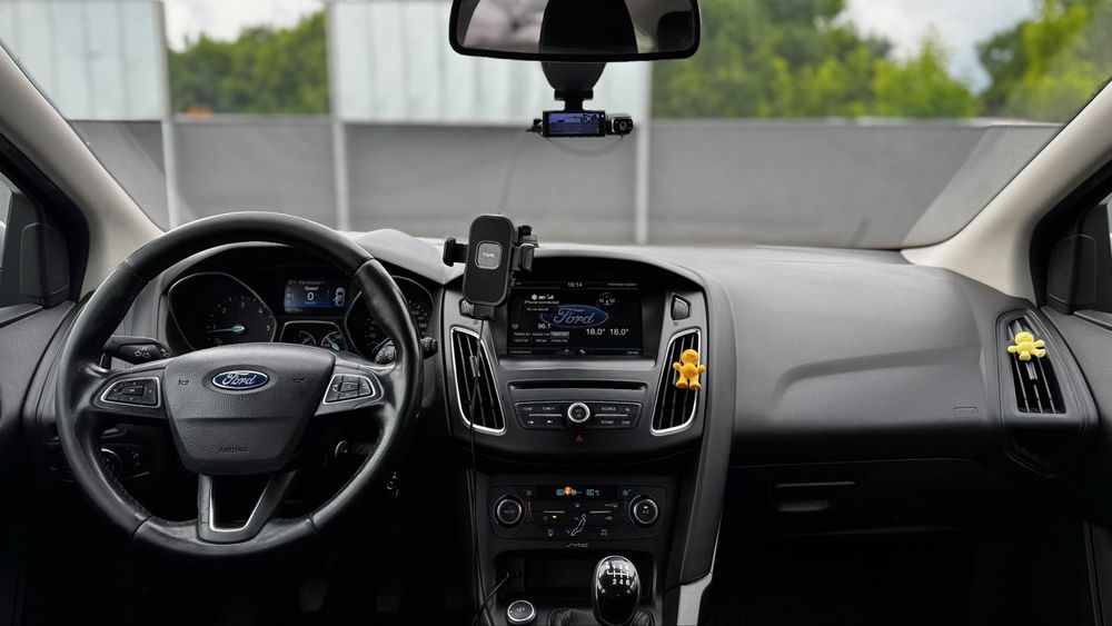 FORD Focus 2015 — imagine 4