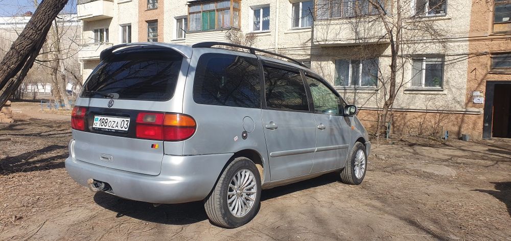 Фольксваген Шаран