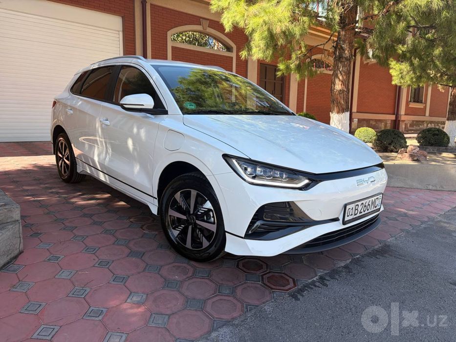 BYD E2 luxury официальный 2025/26