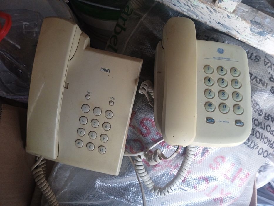 Радиотелефон Panasonic и стационарный телефон