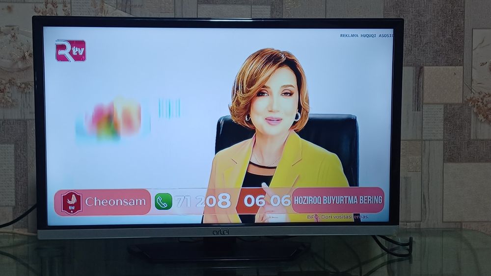 СМАРТSAMSUNG 32диоганаль в отличном состоянии всё  заводской